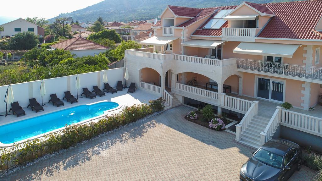 Apartments Villa Stella 奥瑞比克 外观 照片