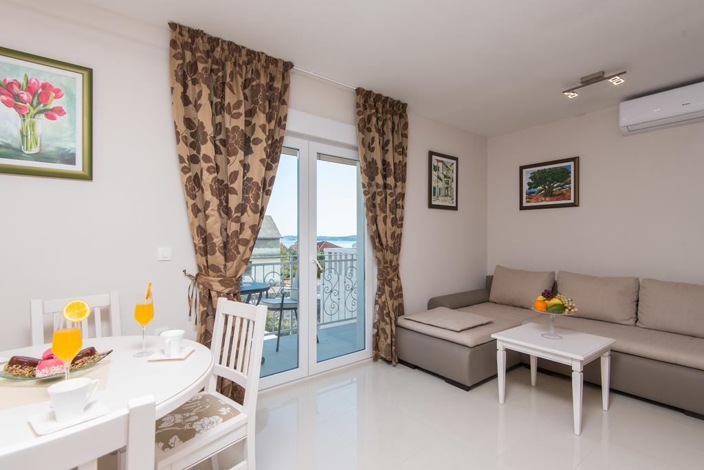 Apartments Villa Stella 奥瑞比克 外观 照片