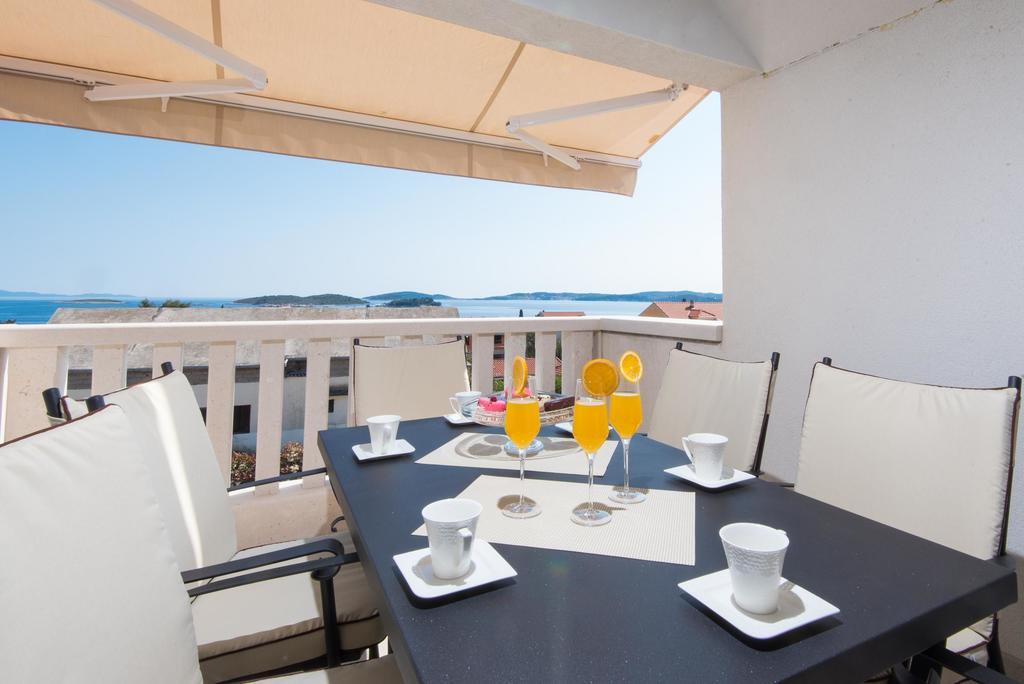 Apartments Villa Stella 奥瑞比克 外观 照片